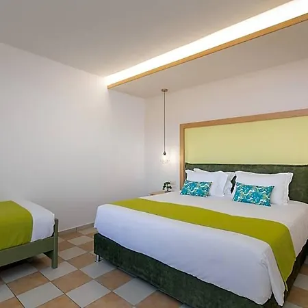Sea View Village 4*