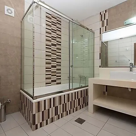 Sea View Village Hotel 4*