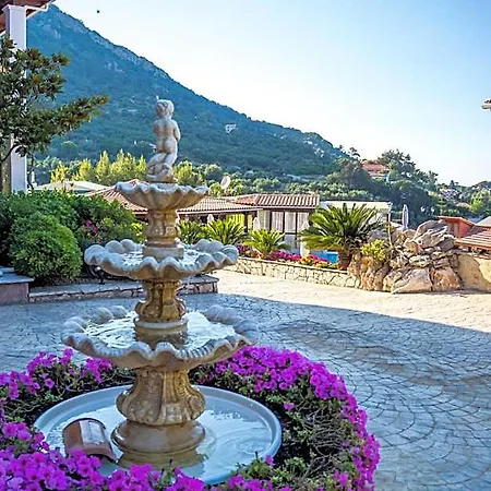 Hotel Sea View Village 4*